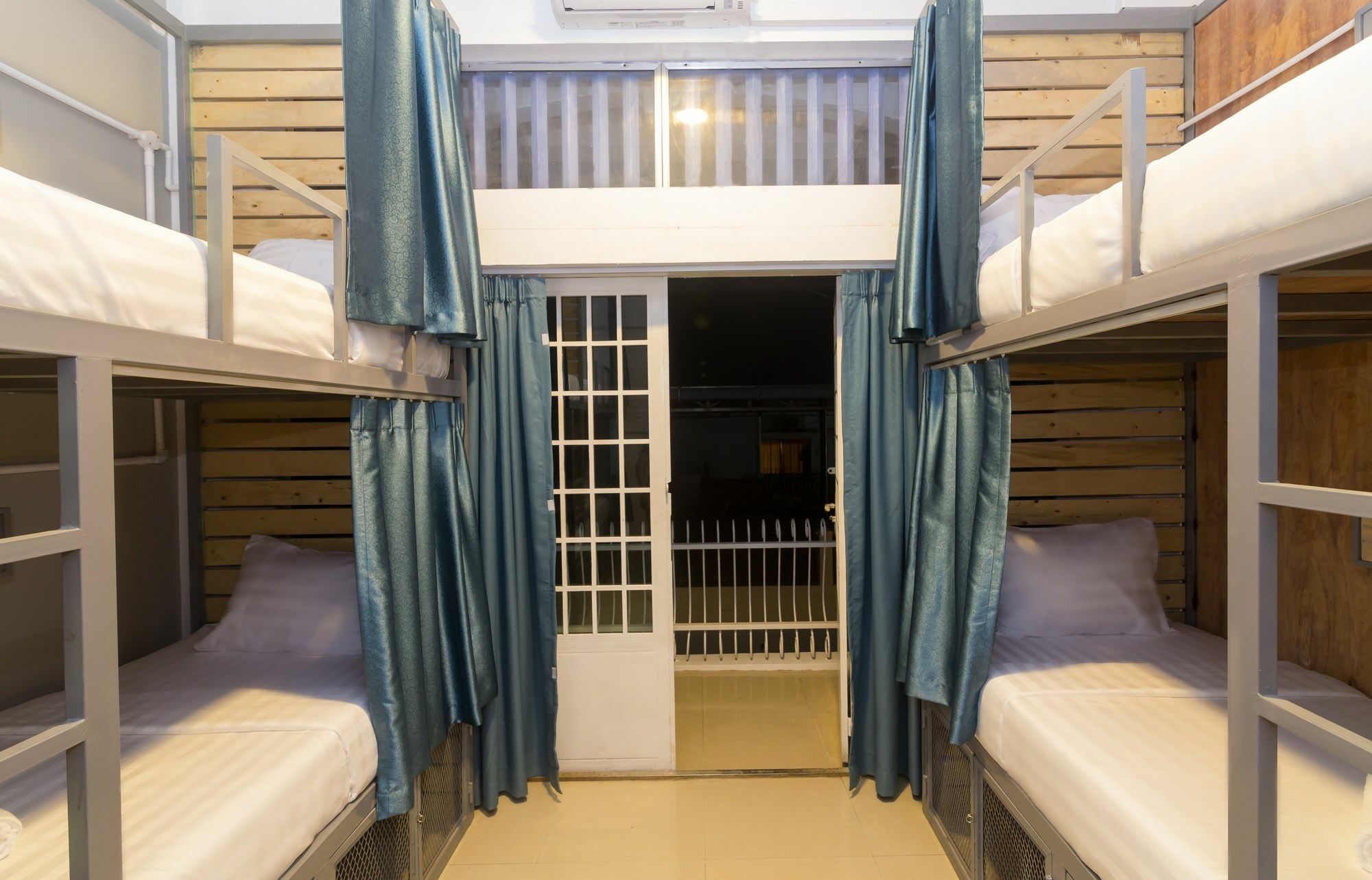 Oops Hostel Siem Reap Exterior foto